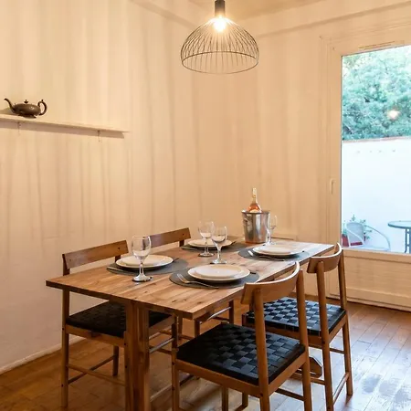 Family Apartment In Perpignan With Beautiful Courtyard, Perfect For The Rugby Season Perpignan